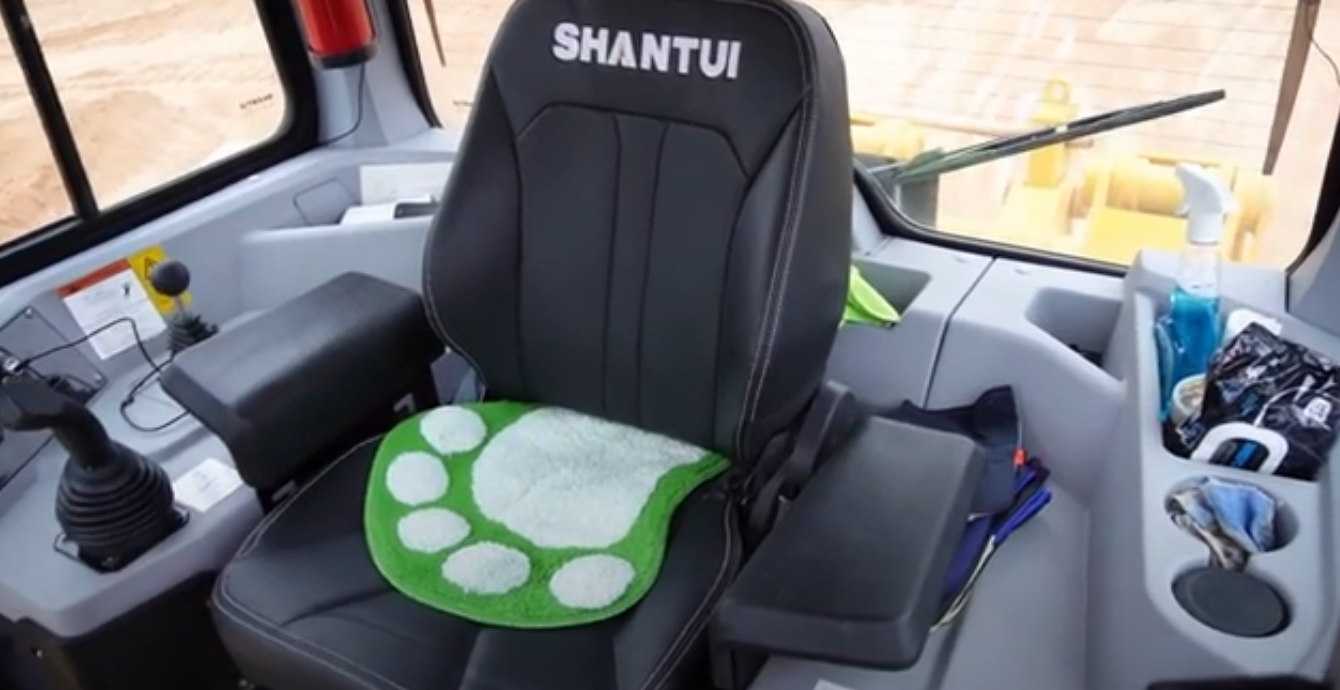 бульдозер Shantui SD60-C5